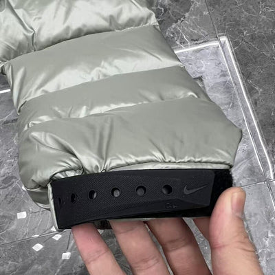 Chamarra Puffer Nike NOCTA Gris