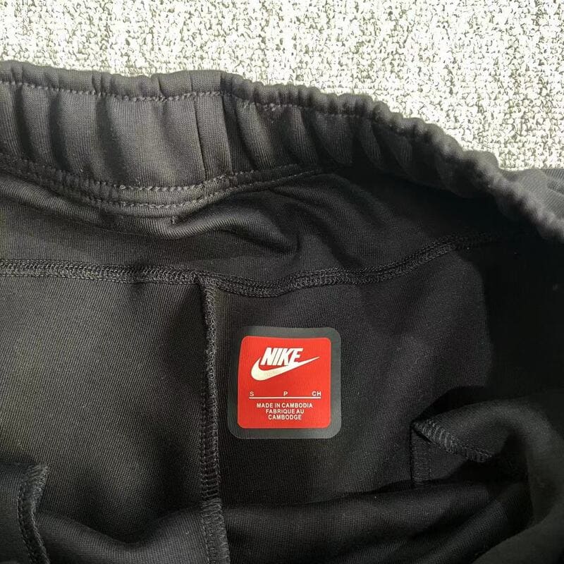 Pantalón Tech Fleece Nike x Syna