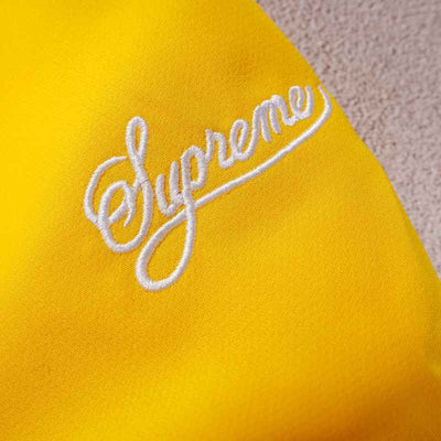 Conjunto Supreme x Nike Track Amarillo