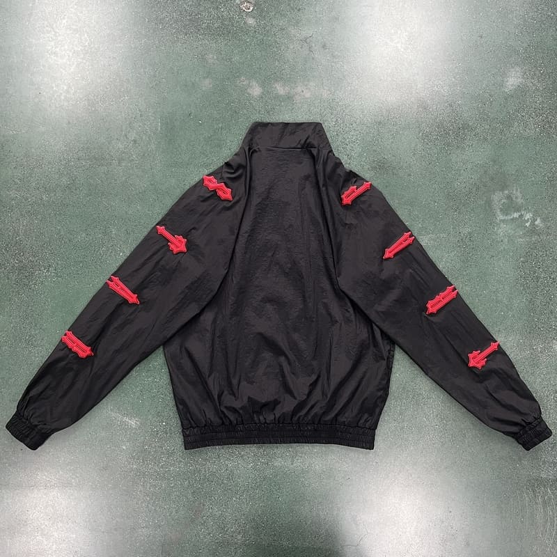 Conjuto Trapstar Irongate 2.0 Shellsuit Rojo Negro