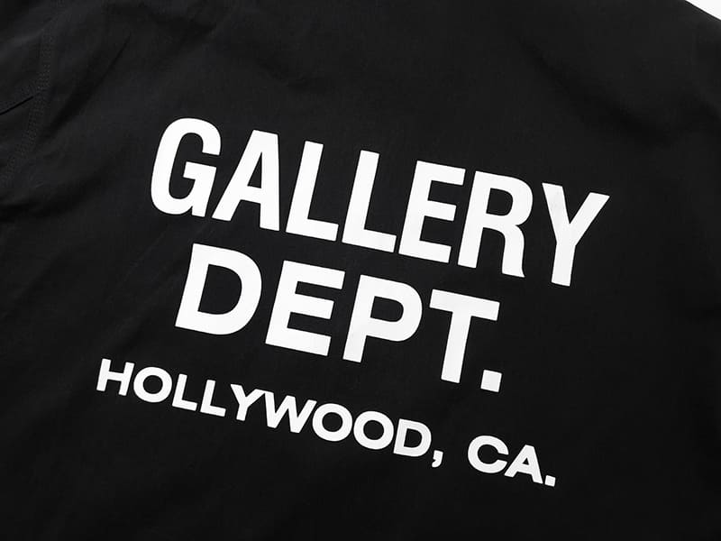 Chamarra Gallery Dept. Montecito Preta