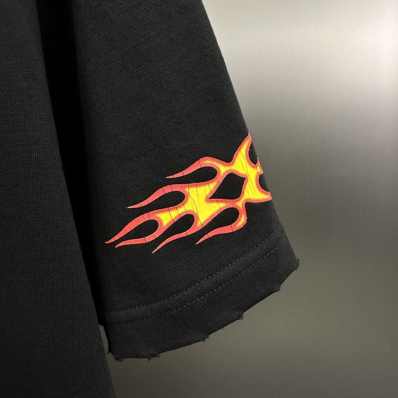 Playera Balenciaga Burning Unity
