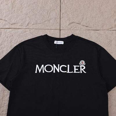 Playera Moncler Enfant Logo Preta