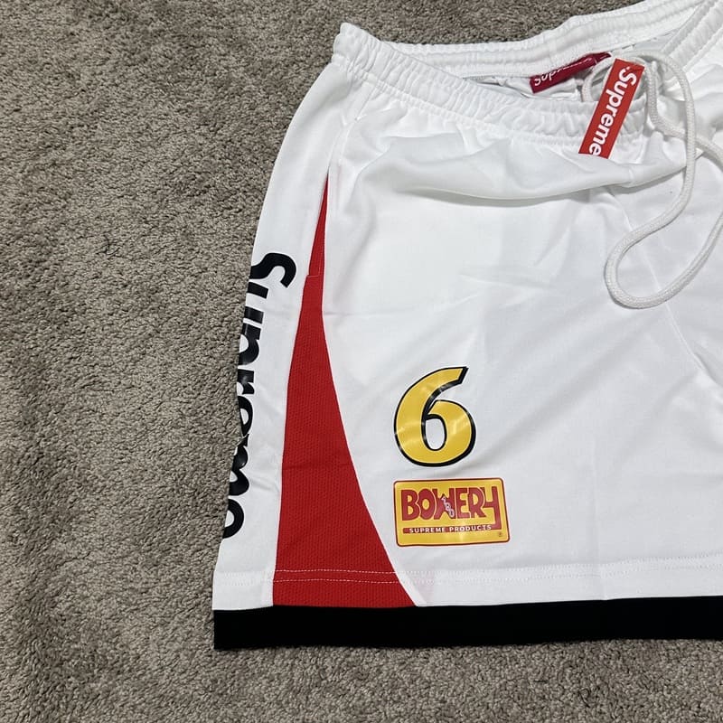 Conjunto Supreme Hooded Soccer Blanco