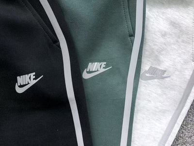 Conjunto Nike Tech Fleece Negro (Reflective)