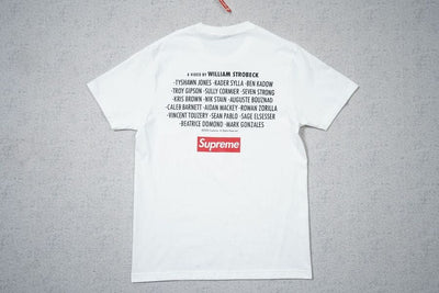 Playera Supreme “Play Dead”