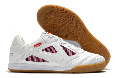 Tachones SB Gato Futsal–Cómodo