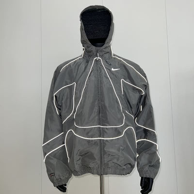 Chamarra Nike x Corteiz