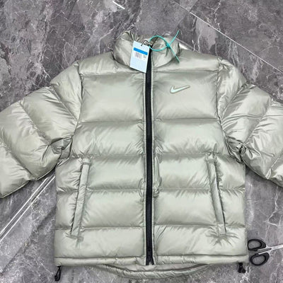 Chamarra Puffer Nike NOCTA Gris