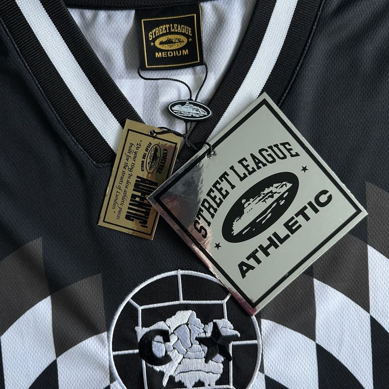 Playera Corteiz Fútbol Negro