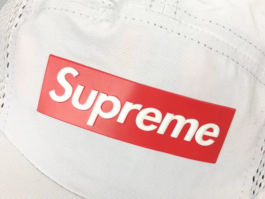 Gorra Supreme Mesh Side Panel Camp Blanco