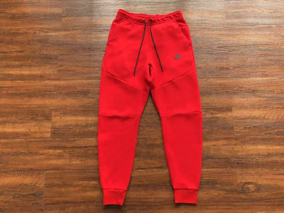 Conjunto Nike Tech Fleece Rojo
