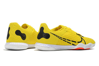 Tachones React Gato Futsal–Premium