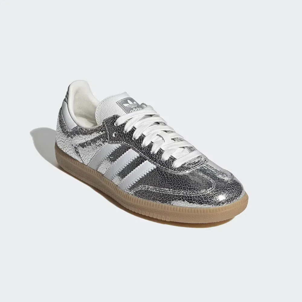 SAMBA OG Silver Metallic Cracked Leather–Cómodo