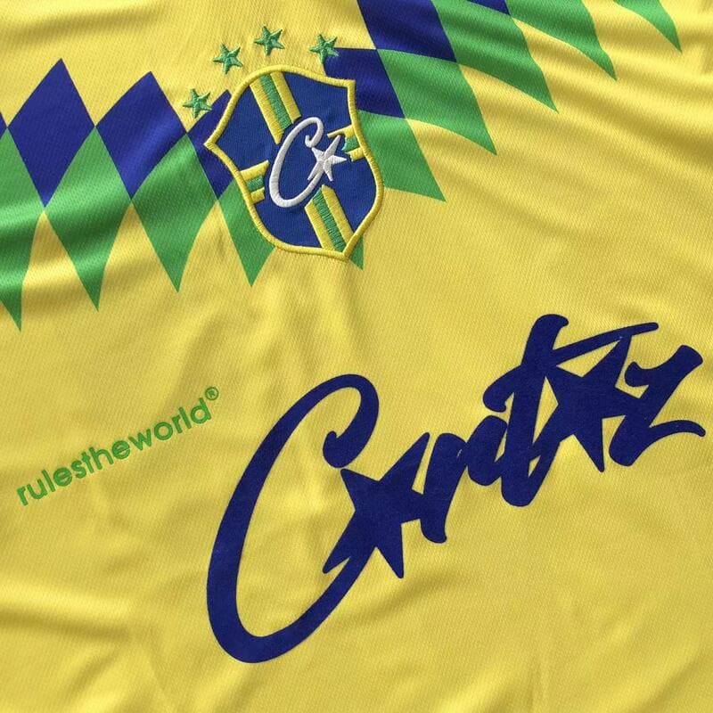 Playera Corteiz Fútbol Brasil Amarilla