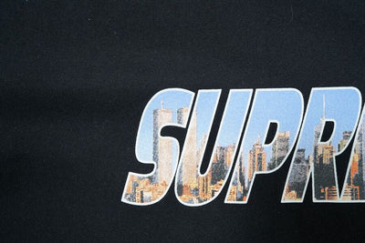 Playera Supreme Gotham Black