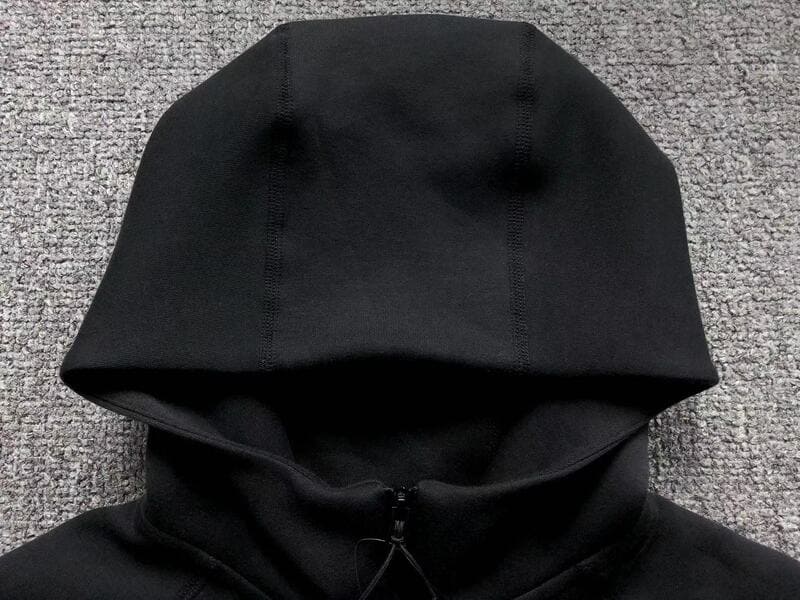 Chamarra Nike Tech Fleece Gris/Negro 2023