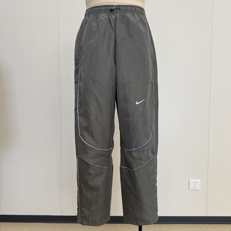 Conjunto Nike x Corteiz Gris