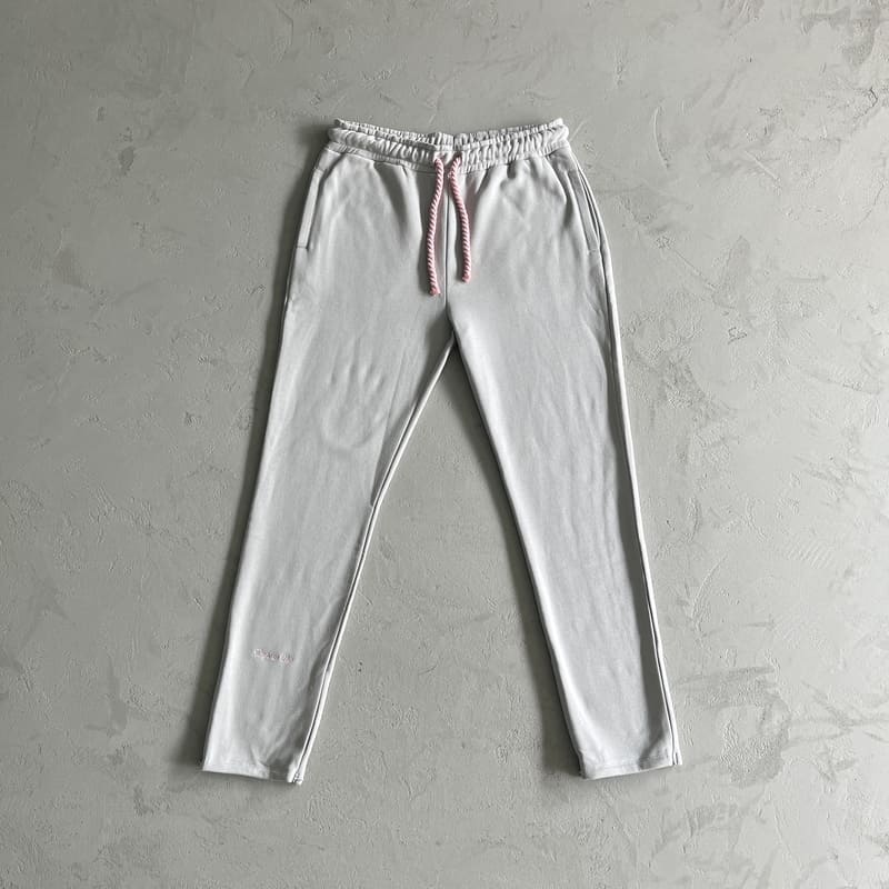 Conjunto Synaworld Logo Gris