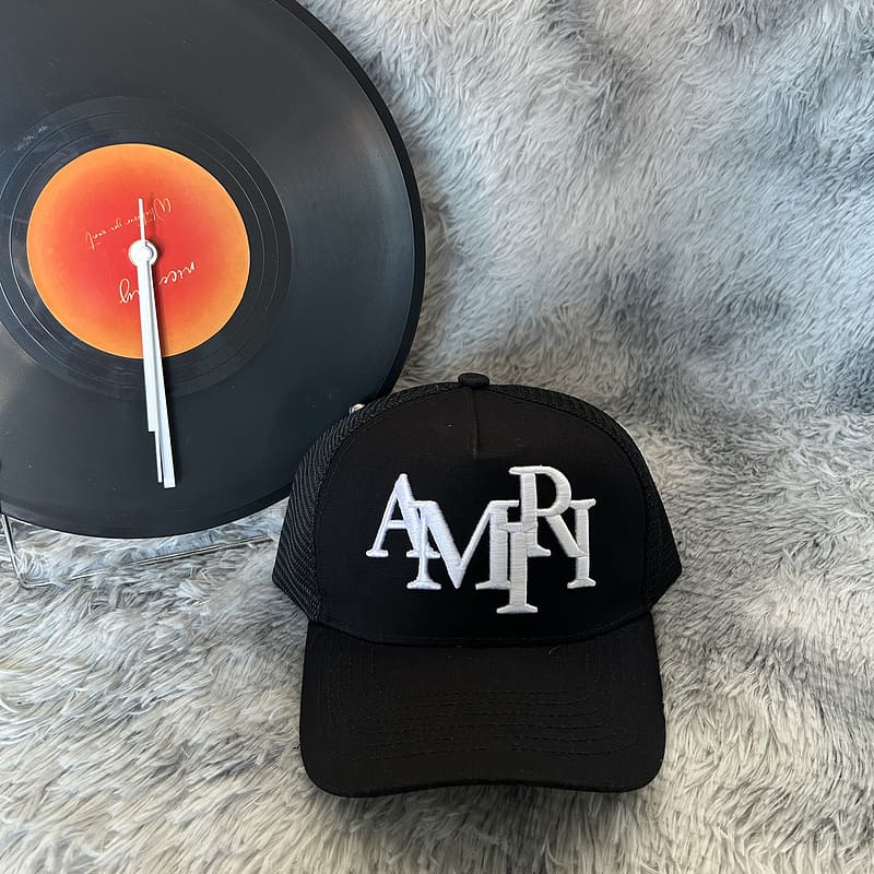 Gorra Amiri Trucker Staggered Logo Negro