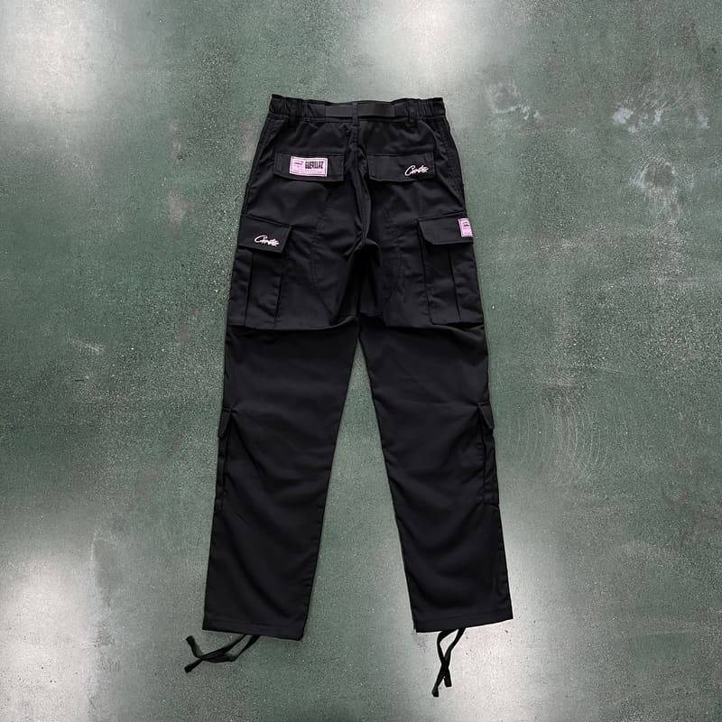 Pantalón Corteiz Cargo Preta y Rosa