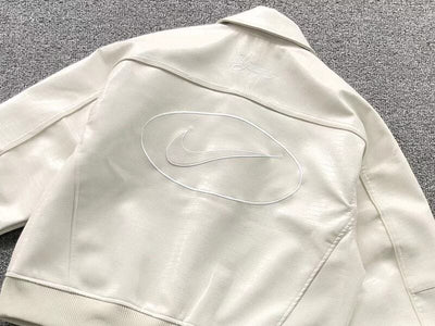Chamarra Supreme x Nike Varsity Blanca