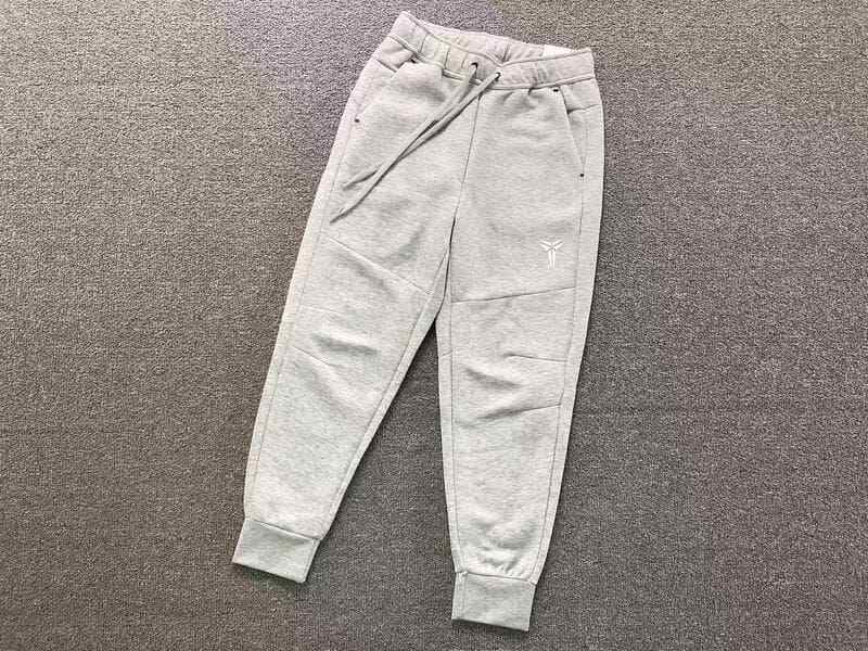 Conjunto Nike tech Fleece Kobe Bryant Gris