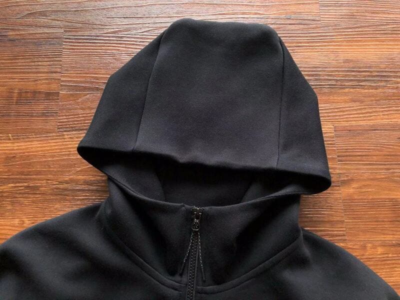 Conjunto Nike Tech Fleece Negro y Gris
