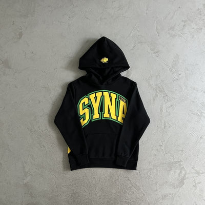 Conjunto Syna World College Logo Negro/Amarillo