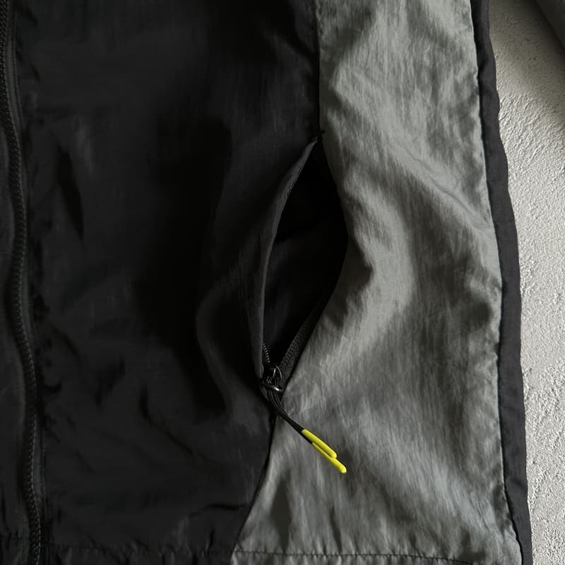 Conjunto Trapstar Irongate Football Tracksuit Negro/Gris