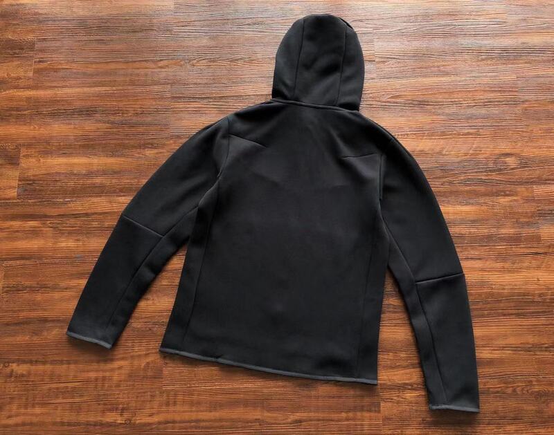 Conjunto Nike Tech Fleece Negro