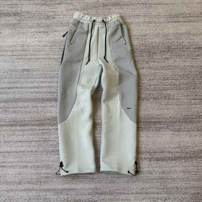Conjunto Nike Tech Fleece Pro Wear Gris