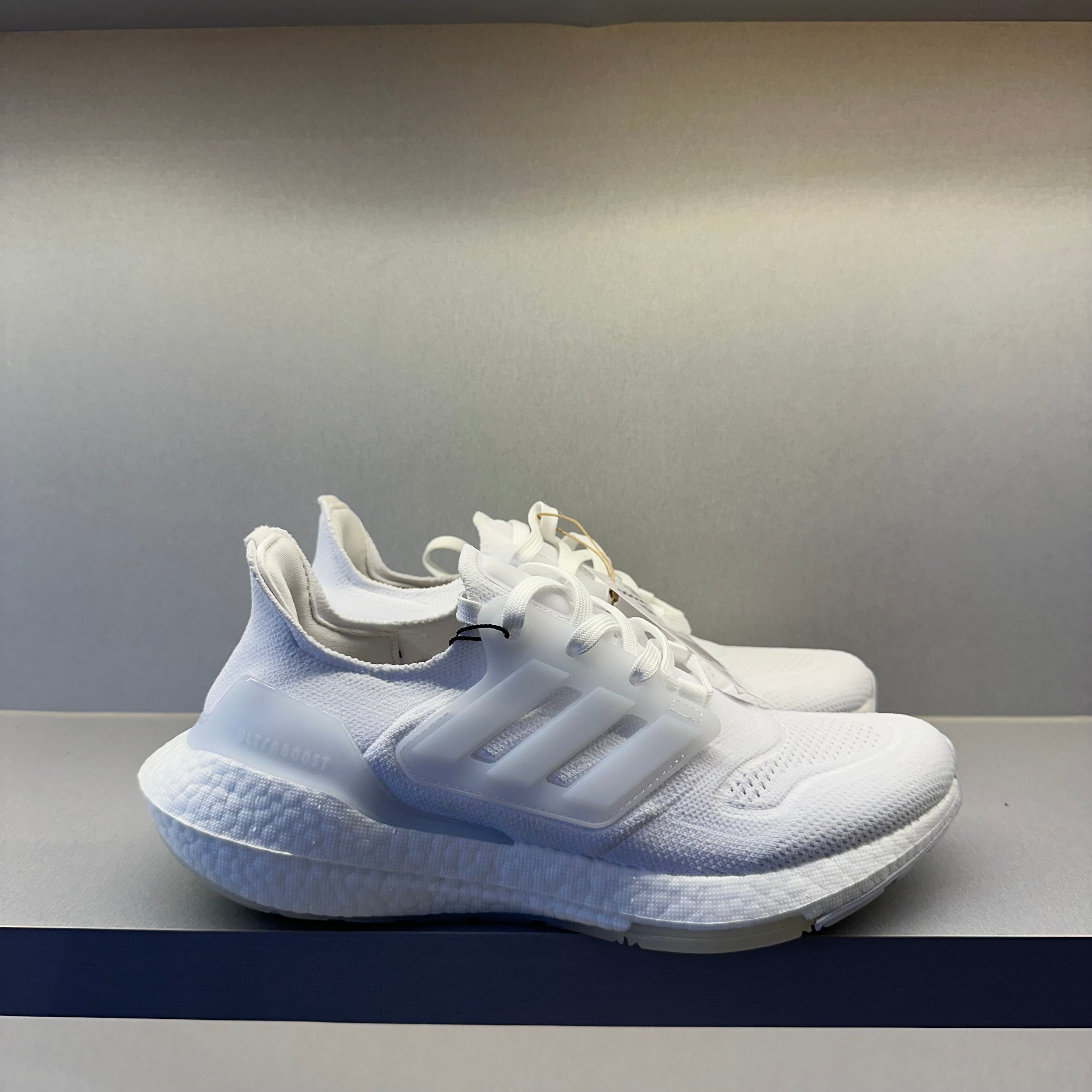 Adidas UltraBoost 22 Triple White