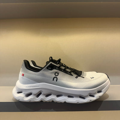On Running Cloudtilt Black Ivory