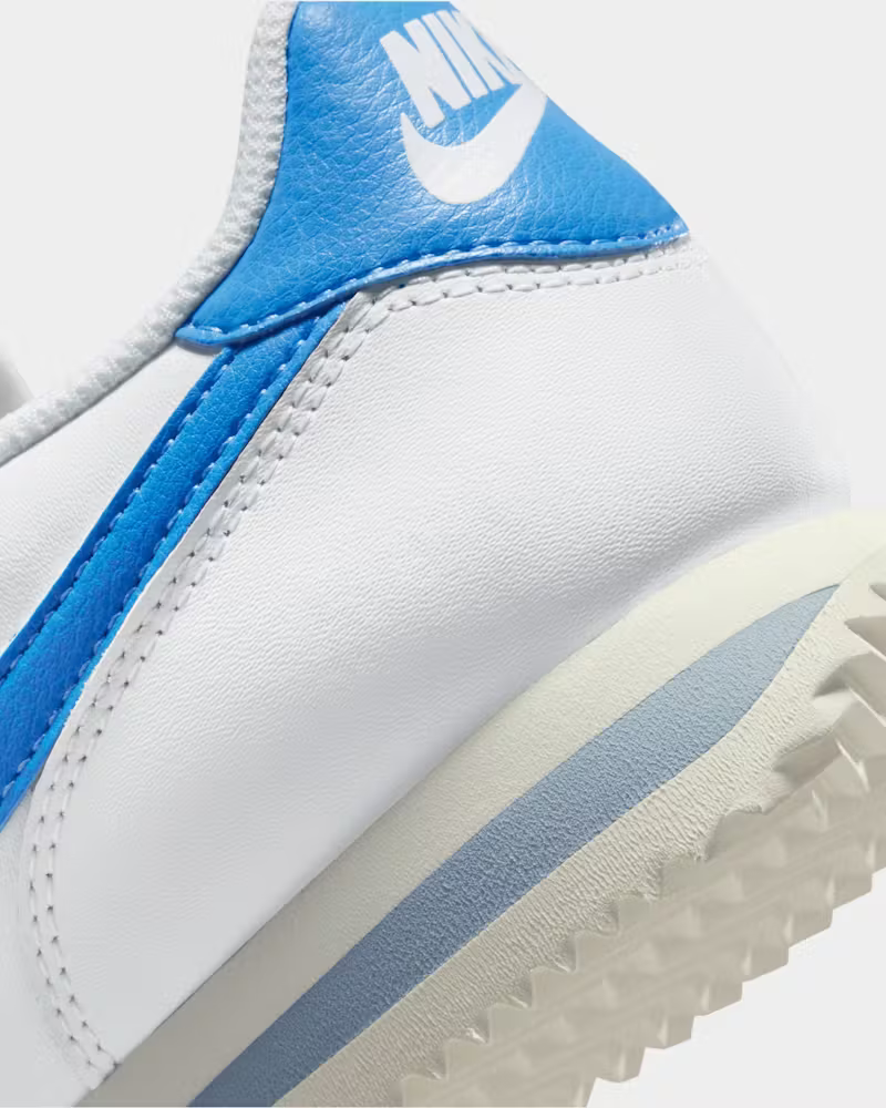 CORTEZ Blanco con–Azul Rey