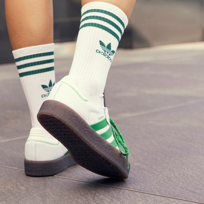 SAMBAE VERDE COM BRANCO–Blanco Clean