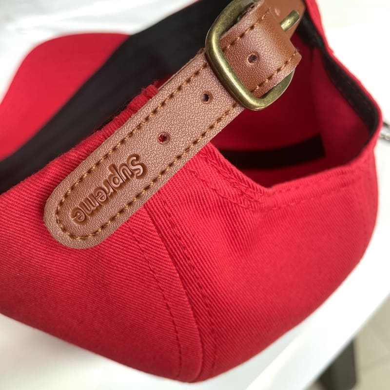 Gorra Supreme Washed Chino Twill Camp Red