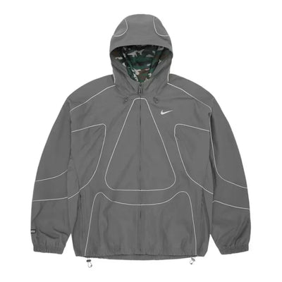 Chamarra Nike x Corteiz