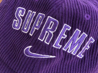 Gorra Supreme x Nike Arc