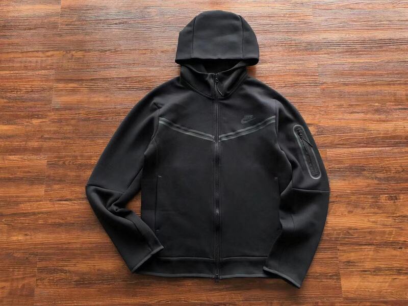 Conjunto Nike Tech Fleece Negro