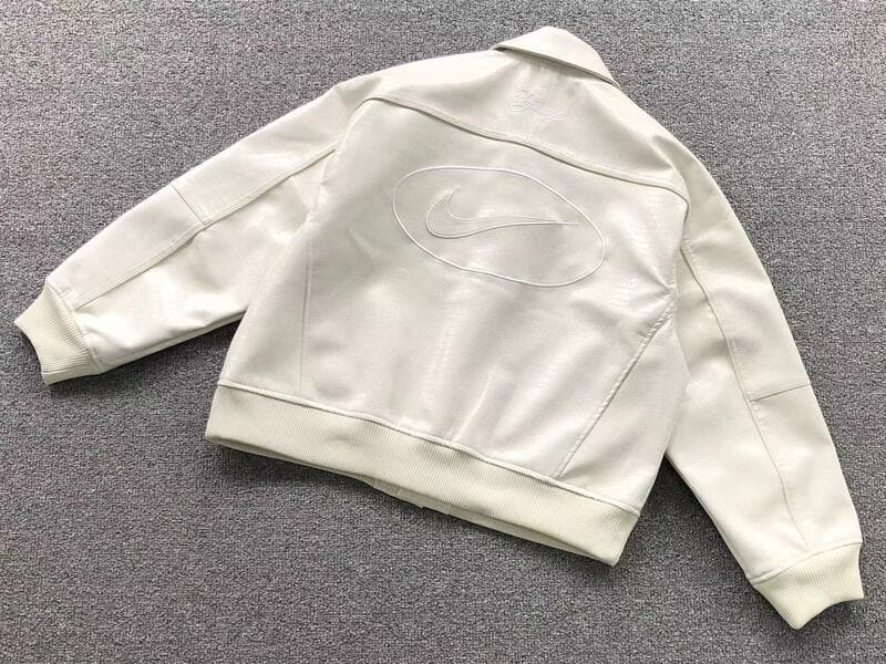 Chamarra Supreme x Nike Varsity Blanca