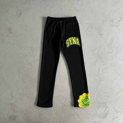 Conjunto Syna World College Logo Negro/Amarillo
