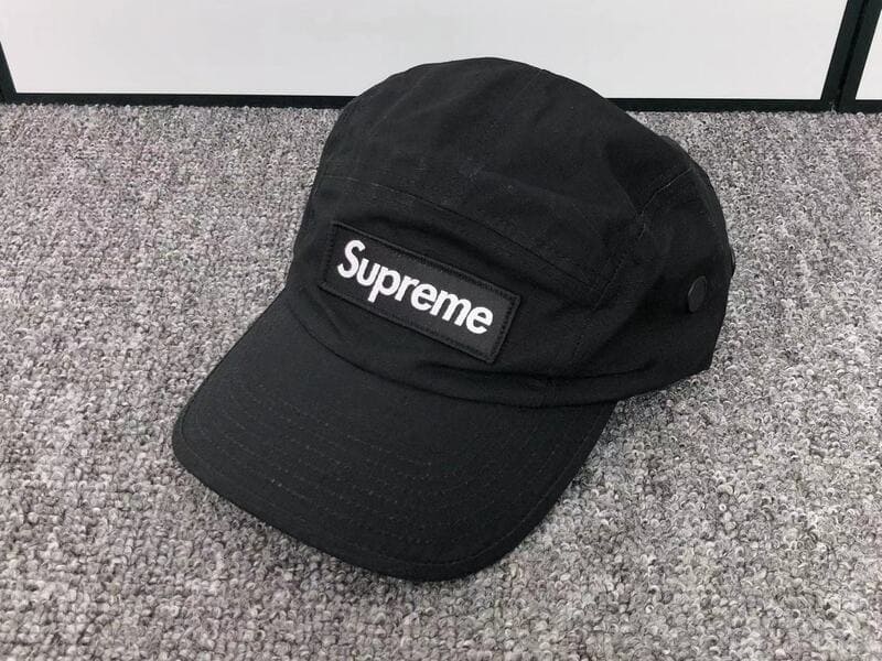 Gorra Supreme Ventile Camp Negro