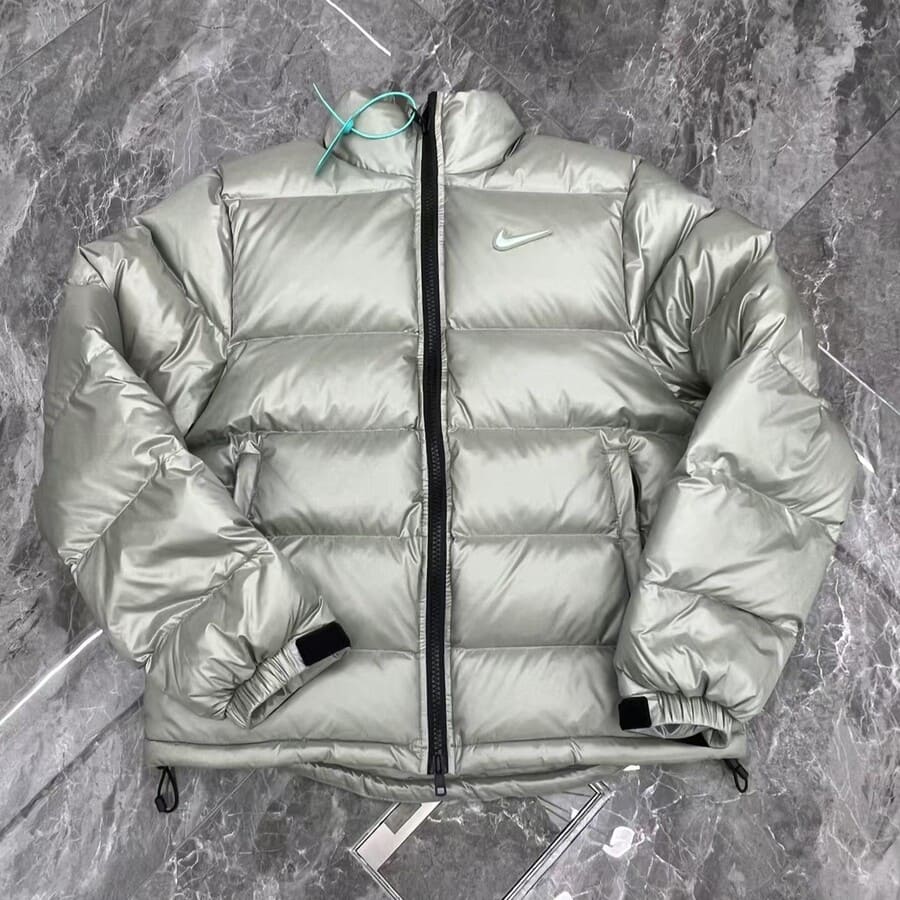 Chamarra Puffer Nike NOCTA Gris