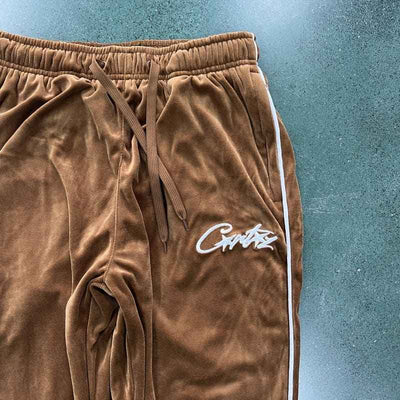 Conjunto Corteiz Veludo Café