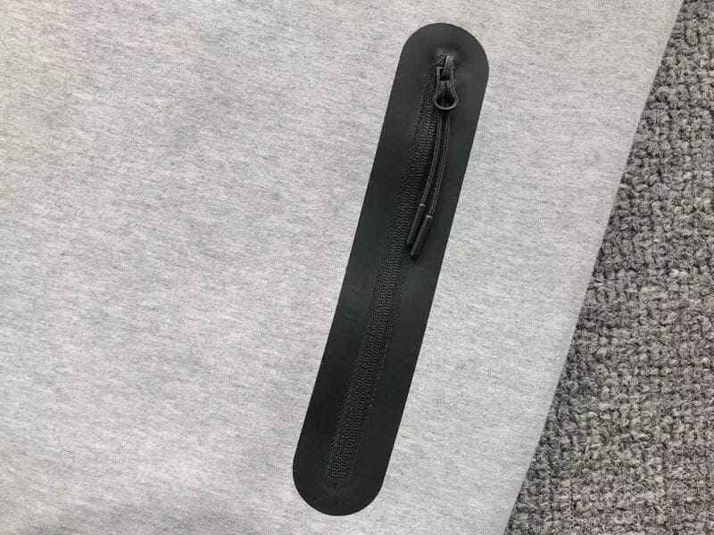 Chamarra Nike Tech Fleece Gris 2023