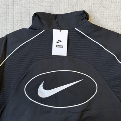 Conjunto Supreme x Nike Track Negro