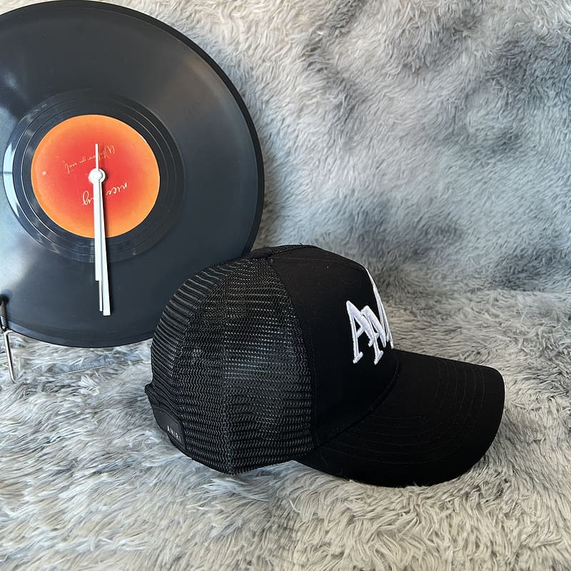 Gorra Amiri Trucker Staggered Logo Negro