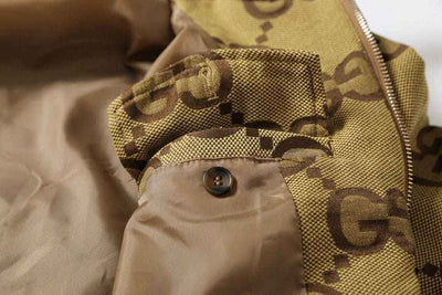 Chamarra Gucci Jumbo GG Canvas Beige