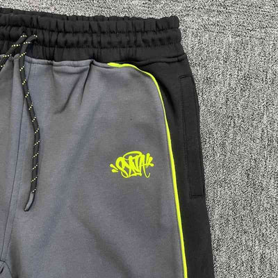 Conjunto Synaworld Pipe Hoodie & Shorts Gris